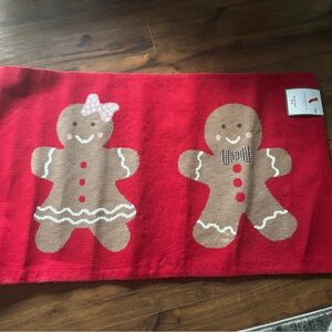 Storehouse Gingerbread man/ women scatter Christmas rug